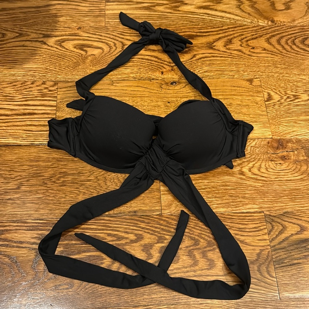 Victoria’s Sevret Swim Push Up Top